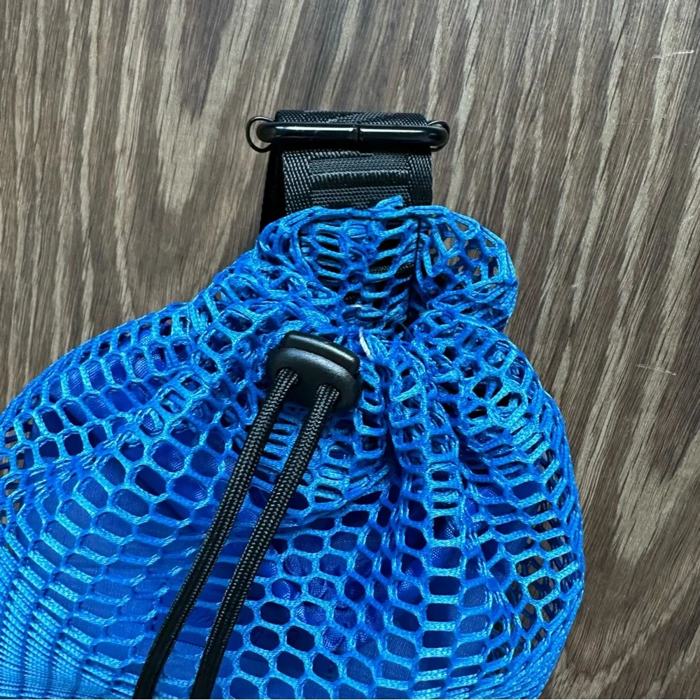 🆕 Free People Unisex Blue Mini Mesh Sling Bag - Picture 3 of 14